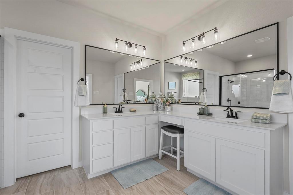 147 Rj Smith Drive Boyd, TX 76023 - Photo 13 of 15 SAME FLOORPLAN BUT NOT SAME HOME!