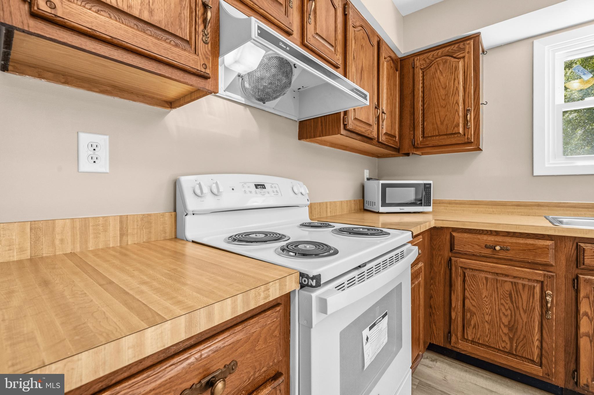 10107 Snowden Road Laurel, MD 20708 - Photo 11 of 48