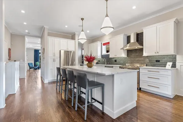 $1,099,000 | 1448 West Carmen Avenue, Unit 1, Chicago, IL 60640