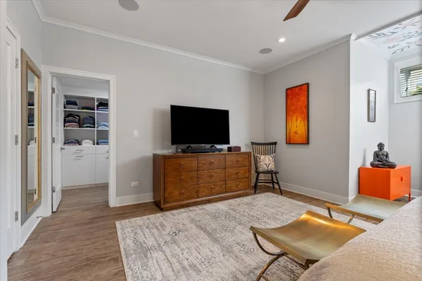 $1,099,000 | 1448 West Carmen Avenue, Unit 1, Chicago, IL 60640