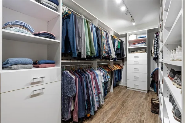 $1,099,000 | 1448 West Carmen Avenue, Unit 1, Chicago, IL 60640