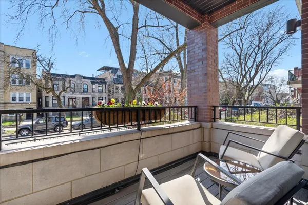 $1,099,000 | 1448 West Carmen Avenue, Unit 1, Chicago, IL 60640