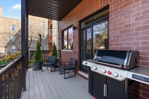 $1,099,000 | 1448 West Carmen Avenue, Unit 1, Chicago, IL 60640