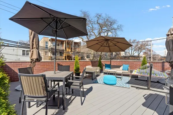 $1,099,000 | 1448 West Carmen Avenue, Unit 1, Chicago, IL 60640