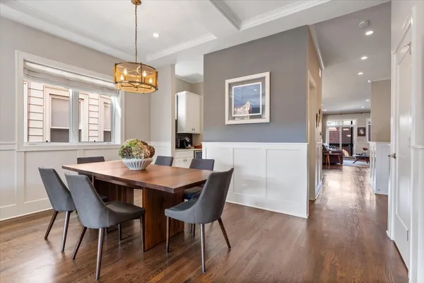 $1,099,000 | 1448 West Carmen Avenue, Unit 1, Chicago, IL 60640