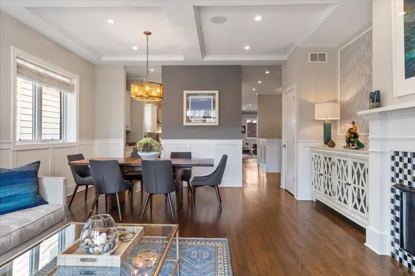 $1,099,000 | 1448 West Carmen Avenue, Unit 1, Chicago, IL 60640