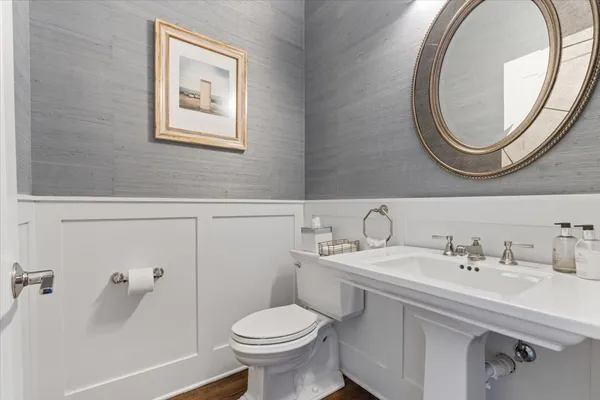 $1,099,000 | 1448 West Carmen Avenue, Unit 1, Chicago, IL 60640