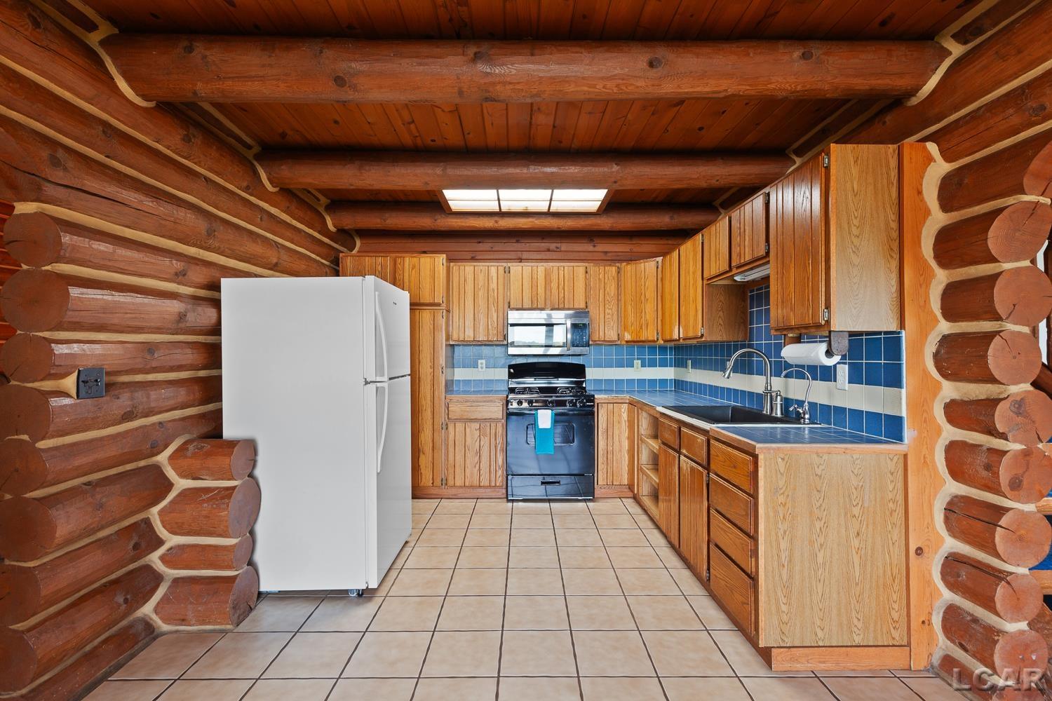 11999 Laird Road Brooklyn, MI 49230 - Photo 17 of 51 Gallery Image 17