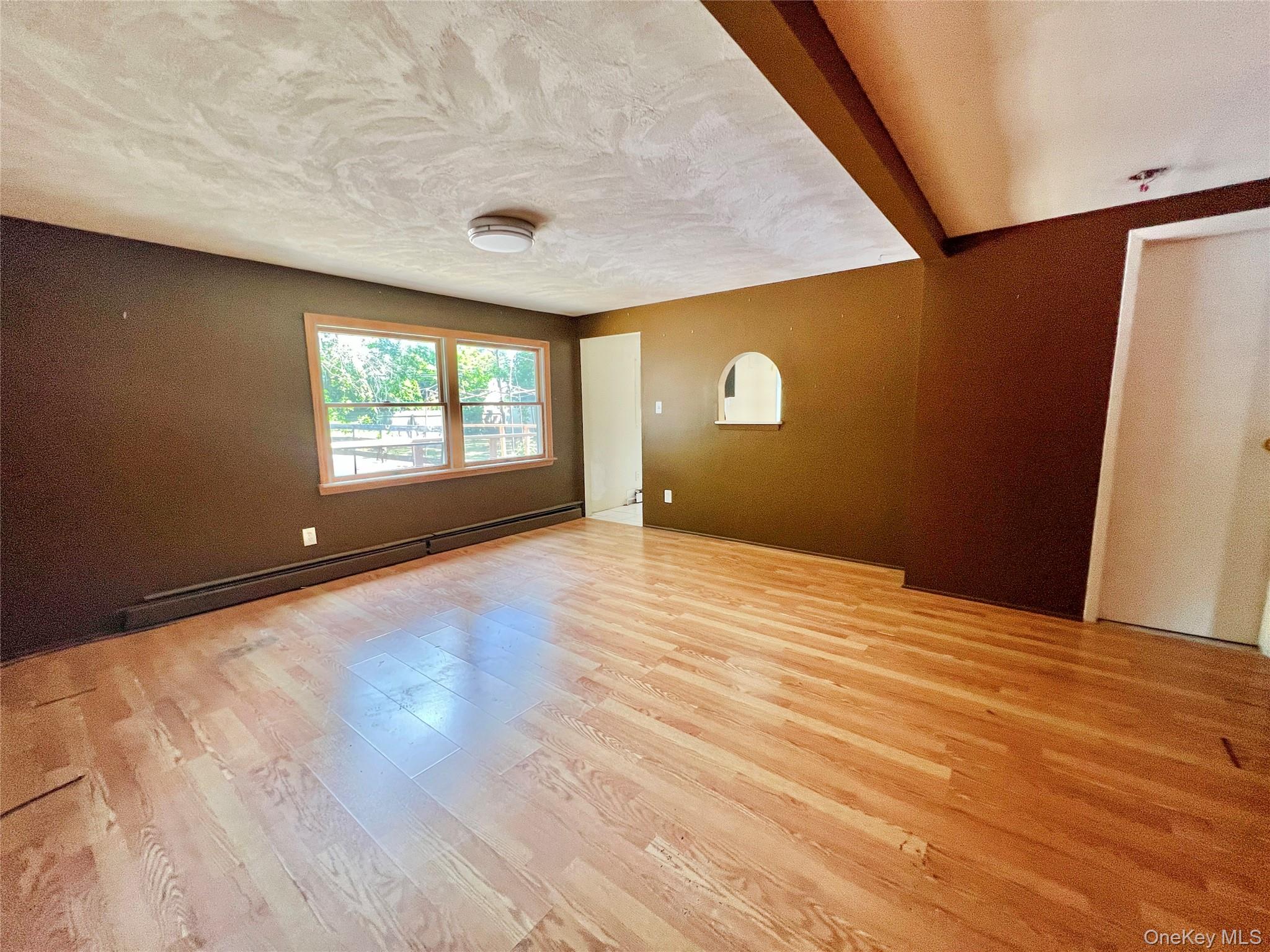 119 Holbrook Road Holbrook, NY 11741 - Photo 5 of 20 Gallery Image 5