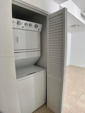$2,500 | 500 Northeast 29th Street, Unit 703, Miami, FL 33137