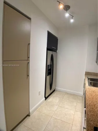 $2,500 | 500 Northeast 29th Street, Unit 703, Miami, FL 33137