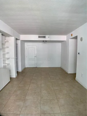 $2,500 | 500 Northeast 29th Street, Unit 703, Miami, FL 33137