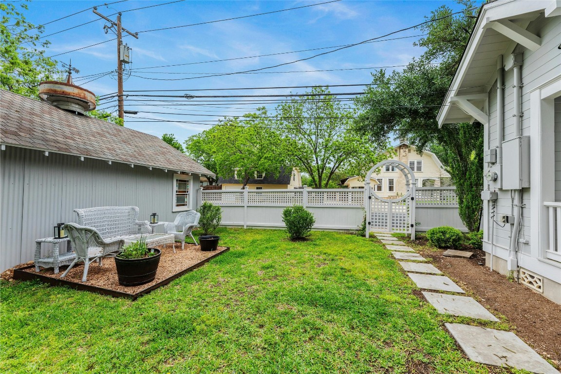 1502 Olive Street Georgetown, TX 78626 - Photo 24 of 38