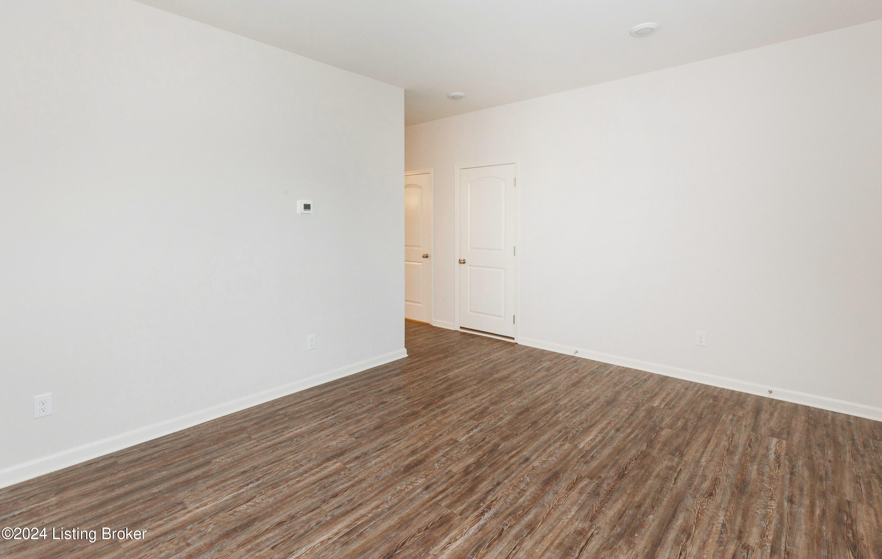 8414 Gateway Run Road Louisville, KY 40229 - Photo 5 of 44 Gateway_006