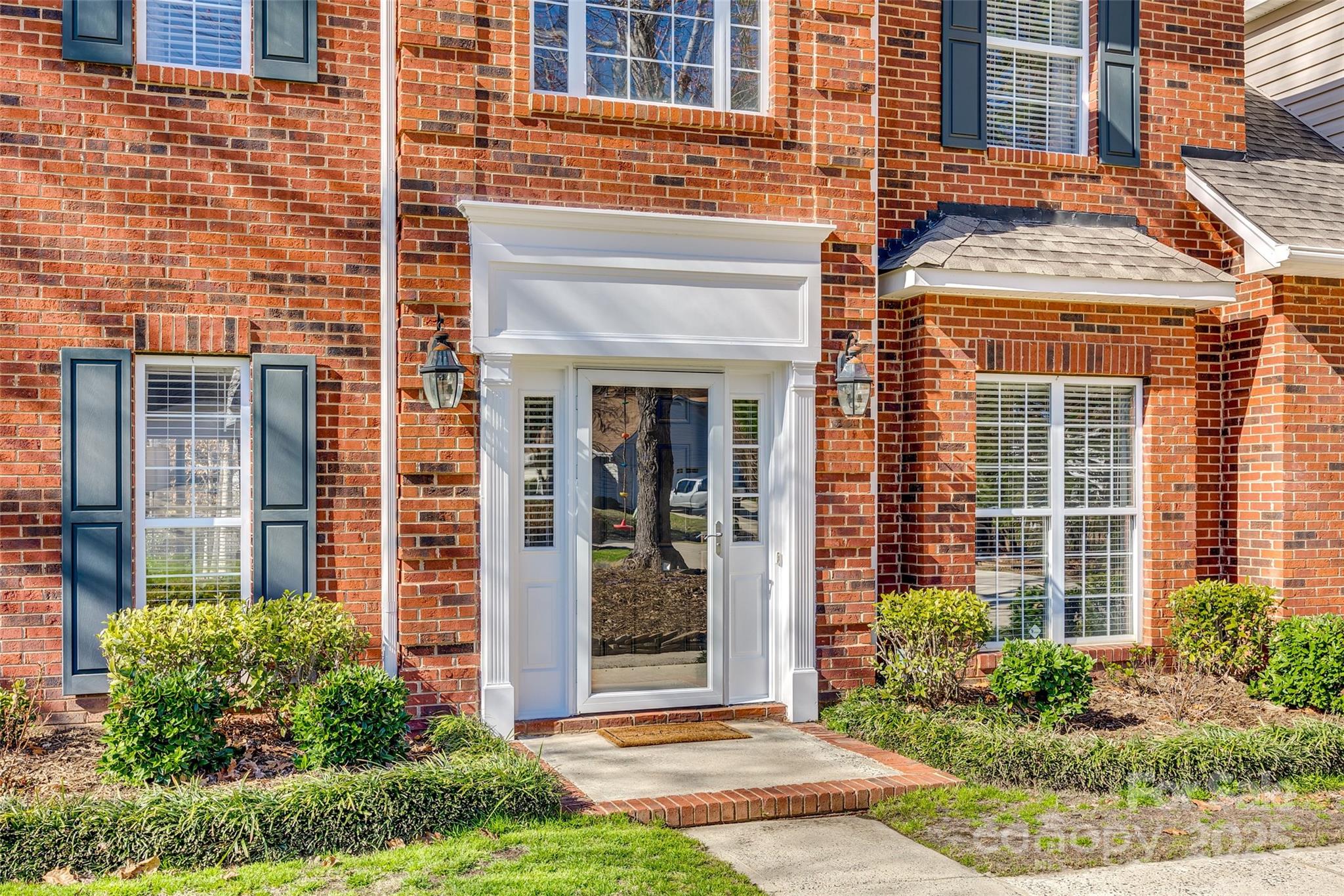 550 South Portman Lane Fort Mill, SC 29708 - Photo 3 of 48 Gallery Image 3