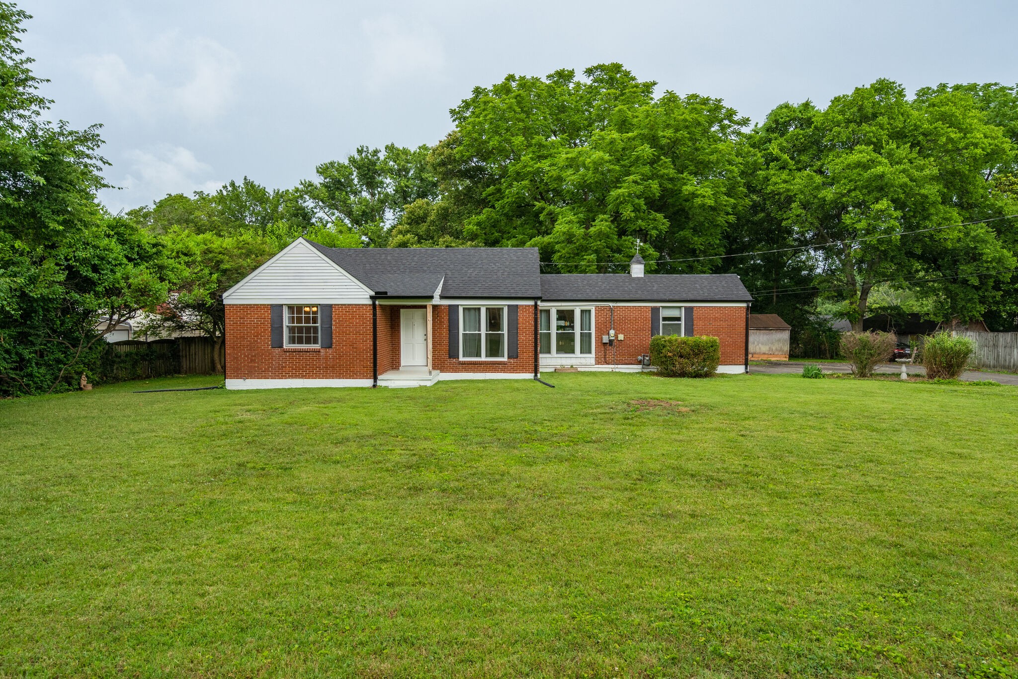 905 Vantrease Road Madison, TN 37115 - Photo 2 of 45 Gallery Image 2