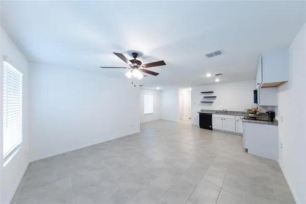 $1,600 | 230 Sunflower Street, Princeton, TX 75407