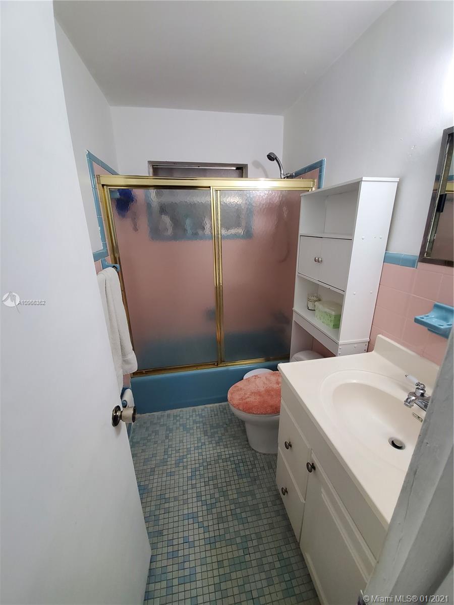 45 East 11th Street, Unit 8 Hialeah, FL 33010 - Photo 10 of 14