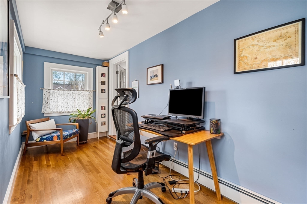31 Bow Road Newton, MA 02459 - Photo 15 of 39