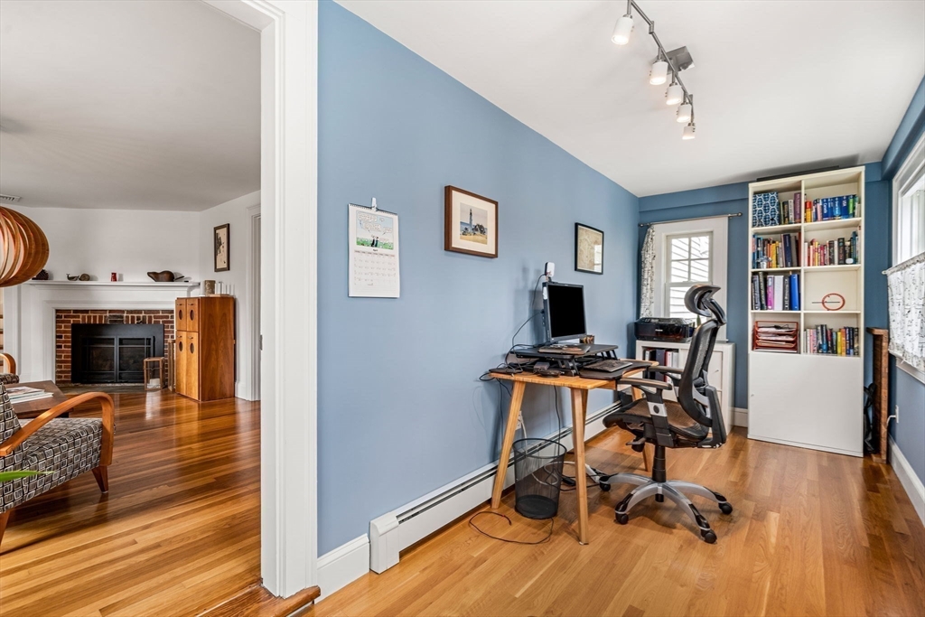 31 Bow Road Newton, MA 02459 - Photo 16 of 39