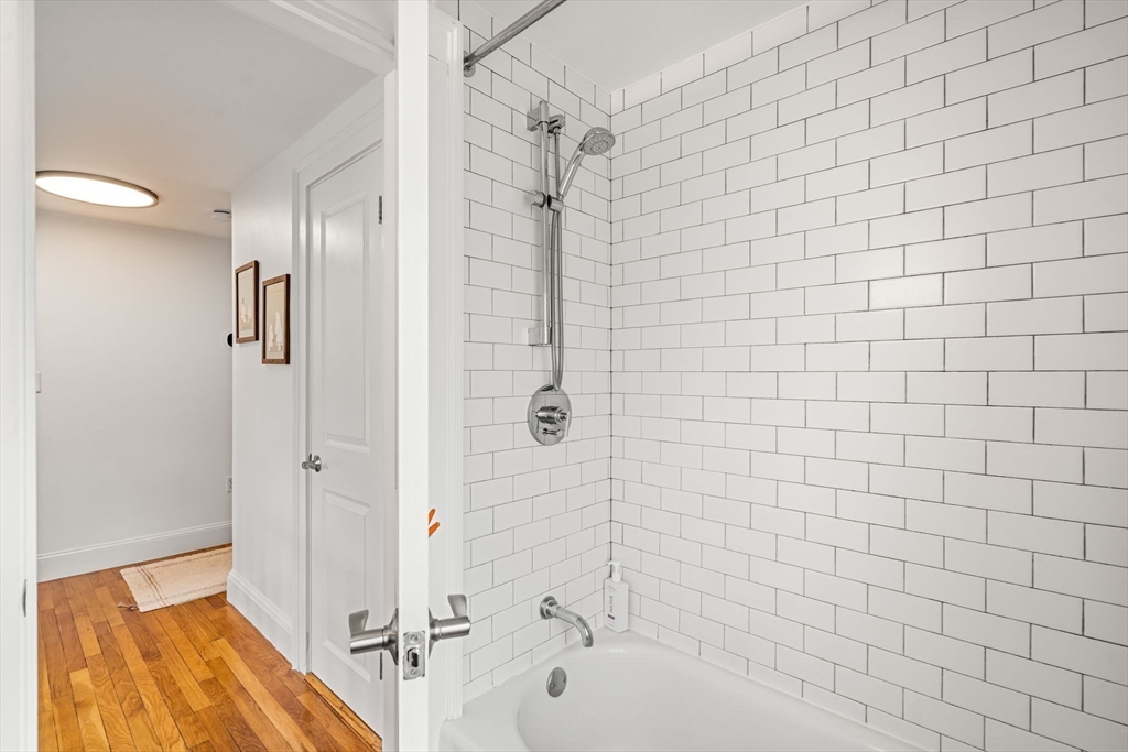 31 Bow Road Newton, MA 02459 - Photo 27 of 39