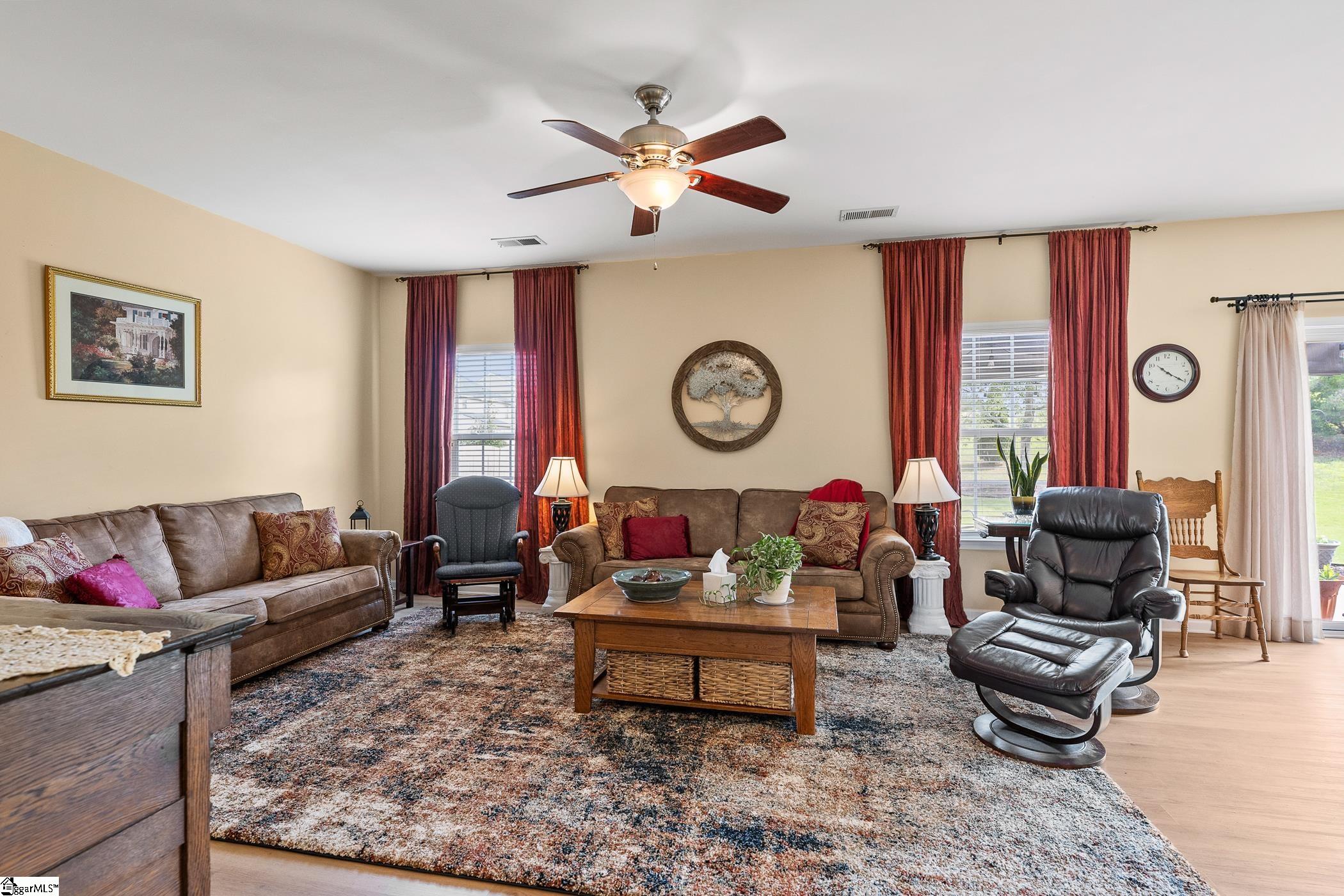 105 Mercer Drive Simpsonville, SC 29681 - Photo 3 of 35