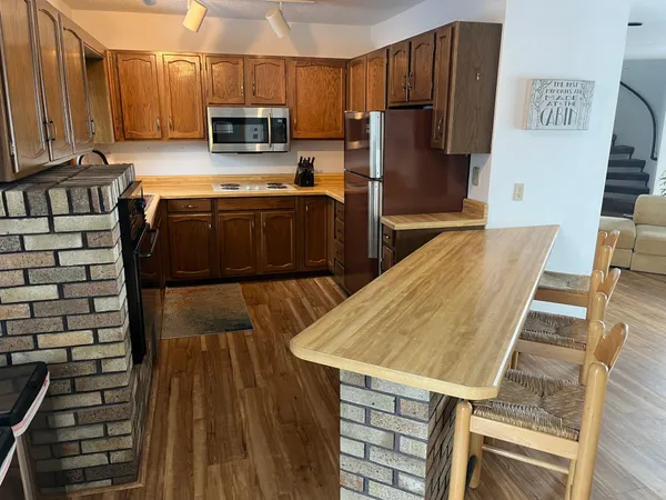 $870,000 | 34511 East Trinity Point Road Southeast, Mentor, MN 56736