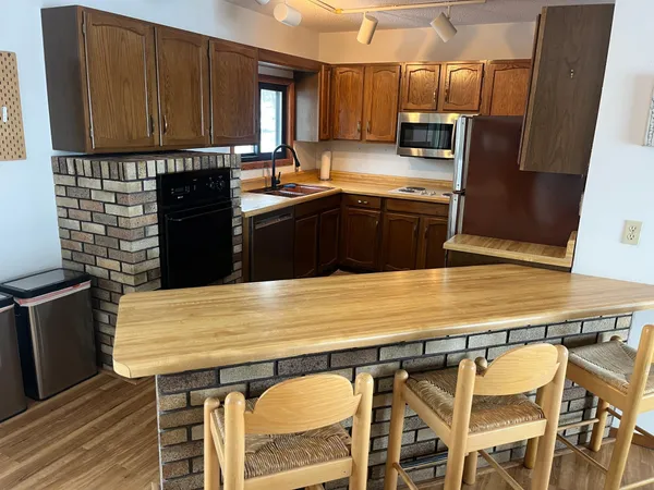 $870,000 | 34511 East Trinity Point Road Southeast, Mentor, MN 56736