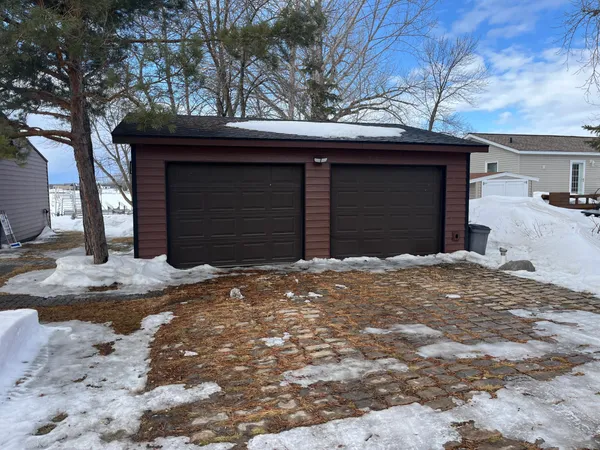 $870,000 | 34511 East Trinity Point Road Southeast, Mentor, MN 56736