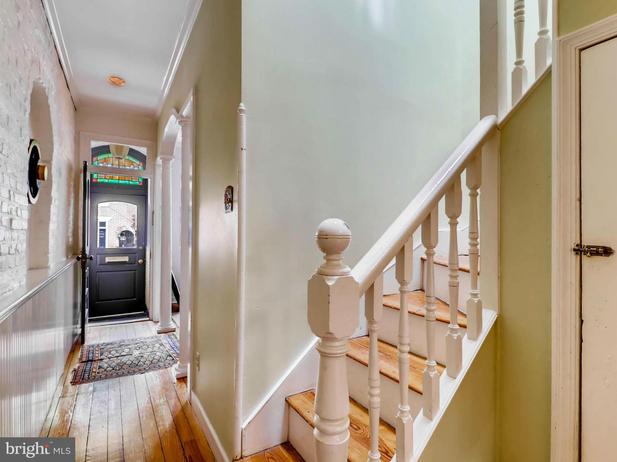 1037 Riverside Avenue Baltimore, MD 21230 - Photo 13 of 30 Original wood curved stairs