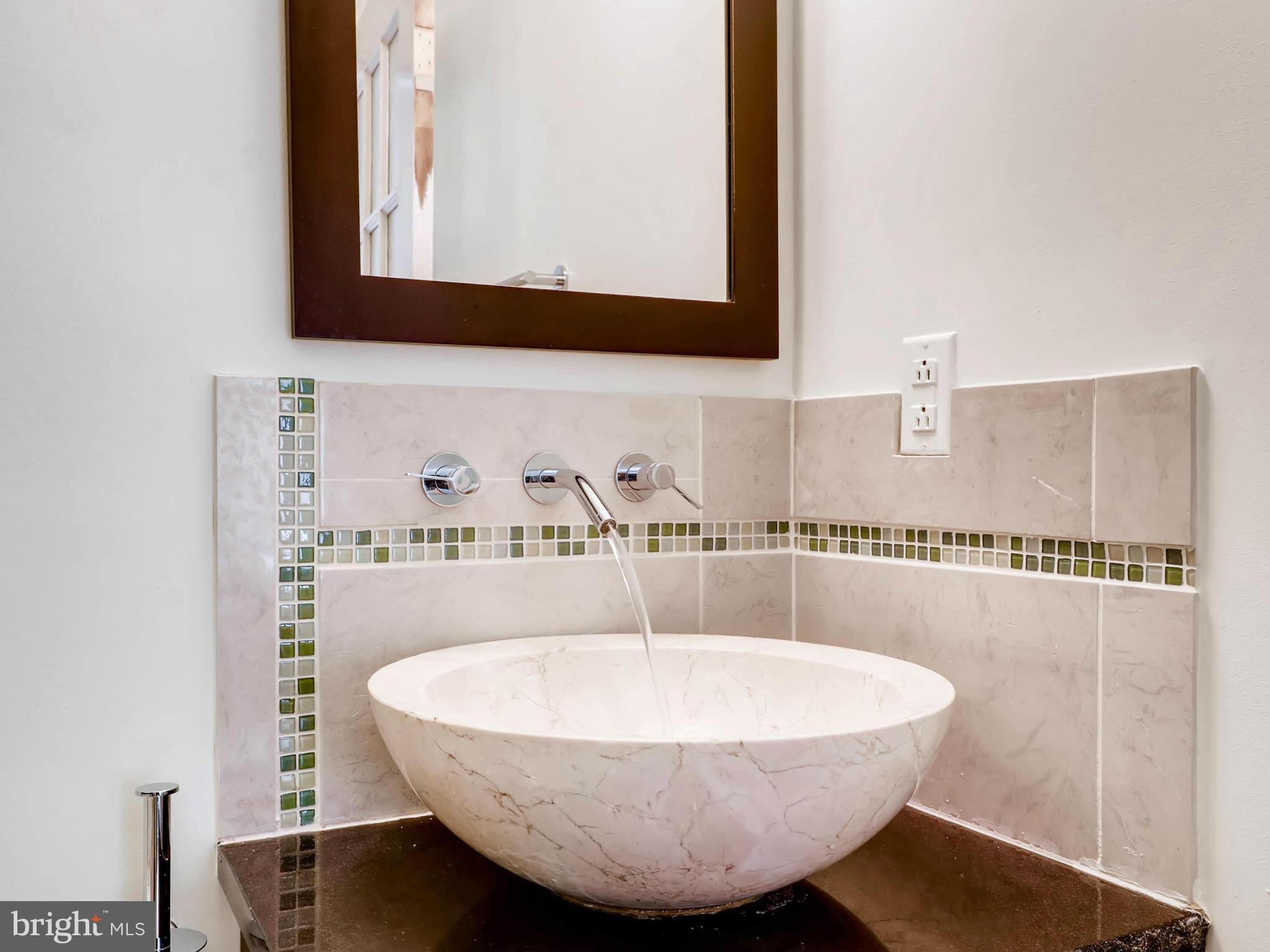 1037 Riverside Avenue Baltimore, MD 21230 - Photo 21 of 30 New sink and backsplash