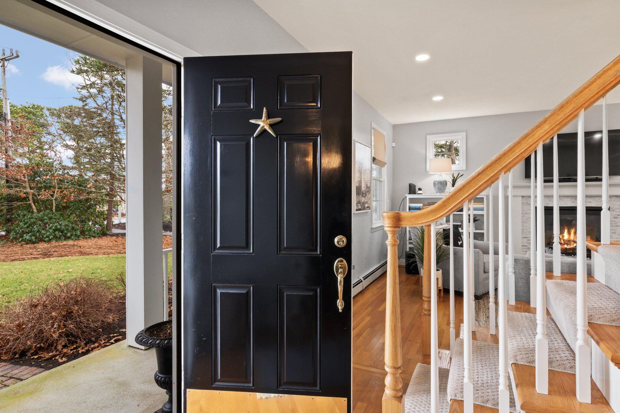 331 Riverview Drive Chatham, MA 02633 - Photo 4 of 39 6-web-or-mls-331-riverview-dr