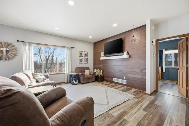 $525,000 | 13276 Donnie Jay Lane, Detroit Lakes, MN 56501