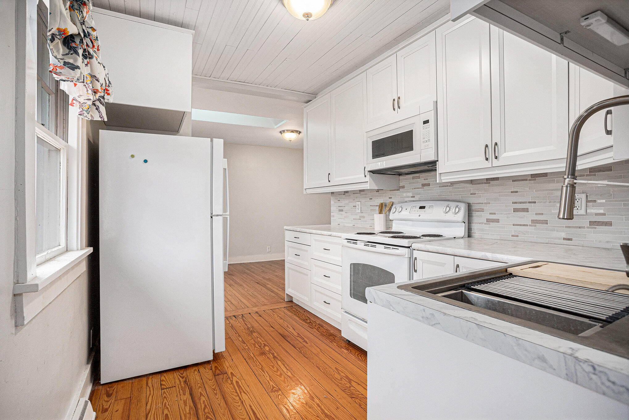 513 Hill Street Three Rivers, MI 49093 - Photo 8 of 23 513 Hill St - 8