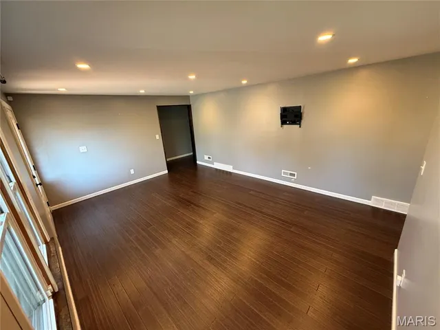 $298,000 | 333 Lynnie Street, Perryville, MO 63775