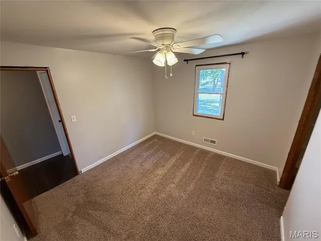 $298,000 | 333 Lynnie Street, Perryville, MO 63775