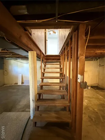 $298,000 | 333 Lynnie Street, Perryville, MO 63775