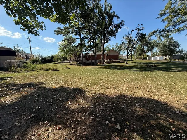 $298,000 | 333 Lynnie Street, Perryville, MO 63775