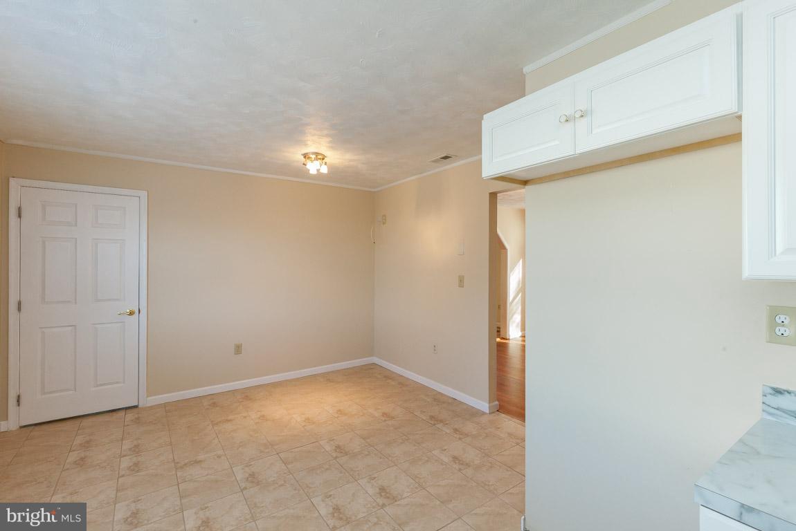 25 Cherry Hill Road Ranson, WV 25438 - Photo 13 of 25 Kitchen
