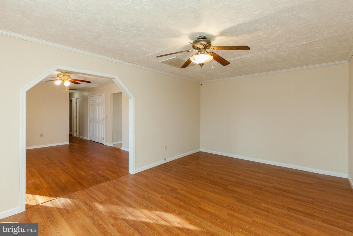 25 Cherry Hill Road Ranson, WV 25438 - Photo 8 of 25 Family Room