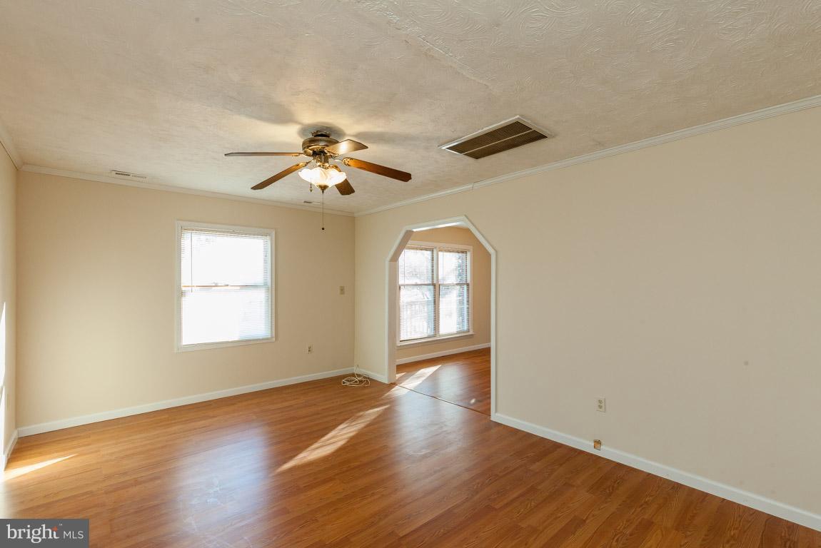 25 Cherry Hill Road Ranson, WV 25438 - Photo 9 of 25 Family Room