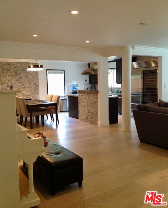 8142 Amor Road Los Angeles, CA 90046 - Photo 5 of 21