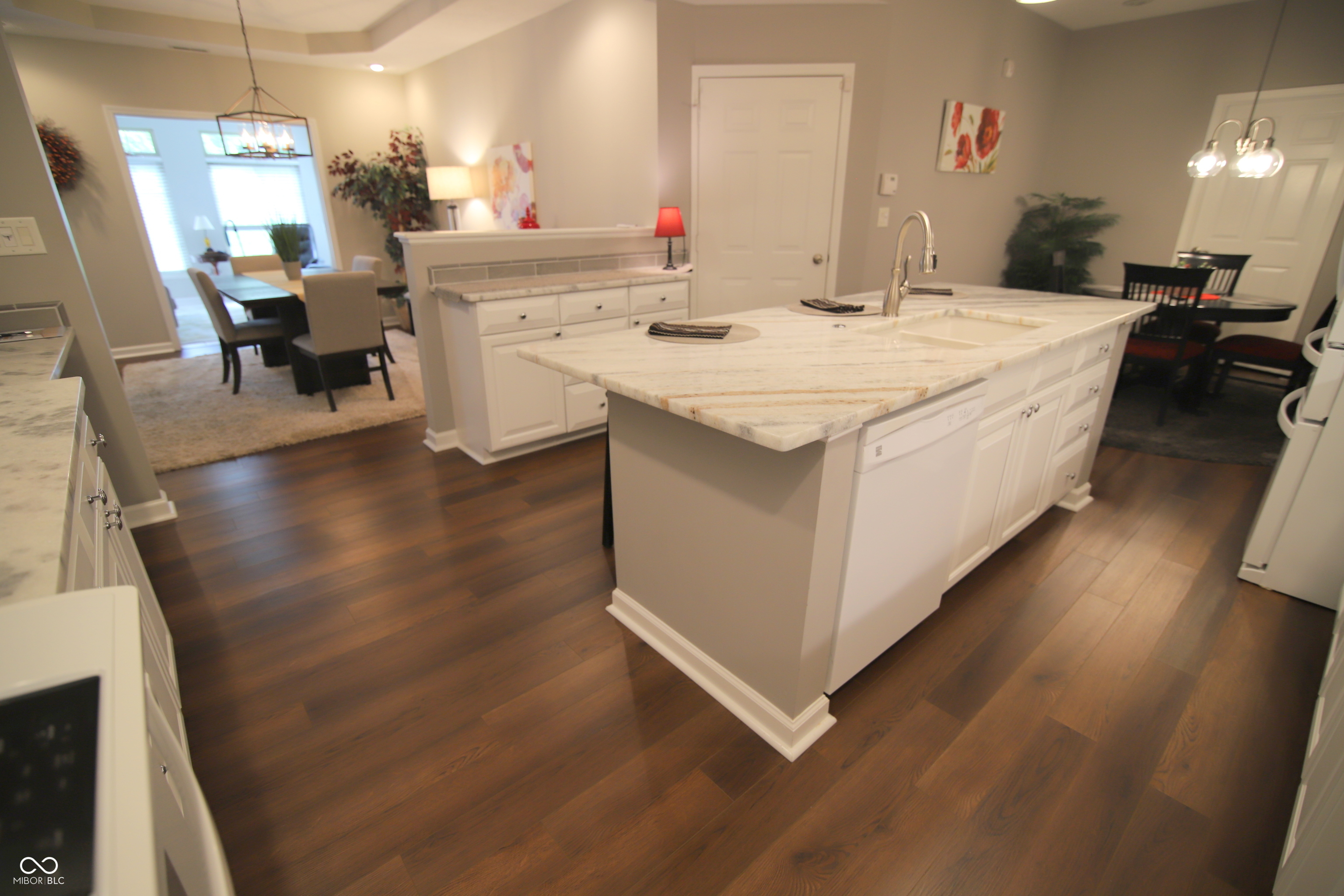 7484 Courtyard Way Fishers, IN 46038 - Photo 12 of 55
