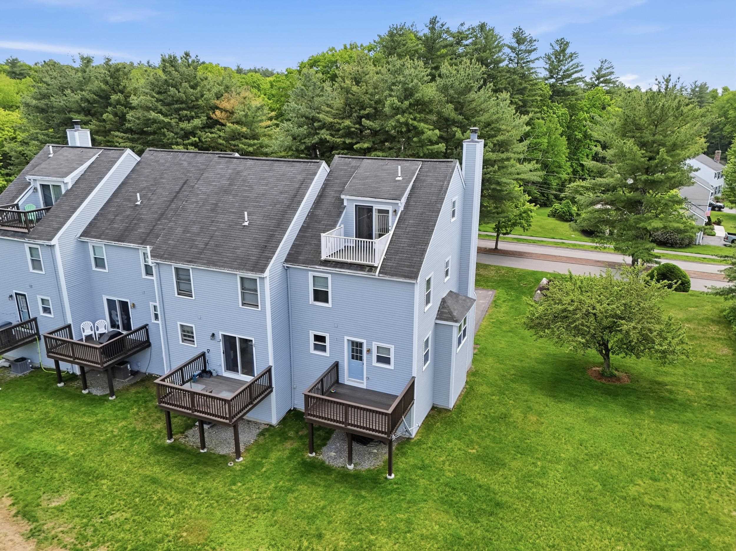 16 Shoal Creek Road Hudson, NH 03051 - Photo 3 of 43