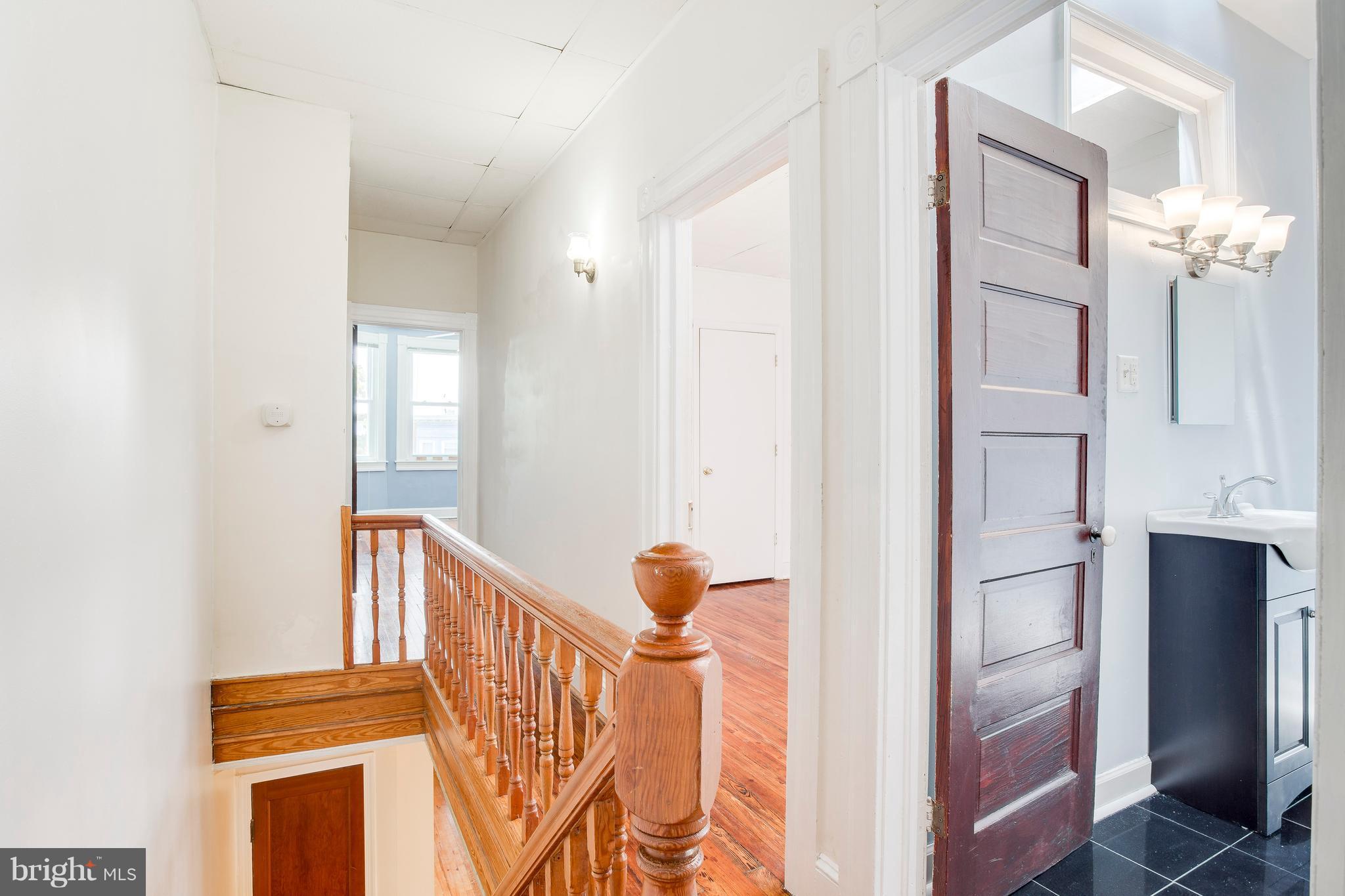 4119 Falls Road Baltimore, MD 21211 - Photo 14 of 23 top floor