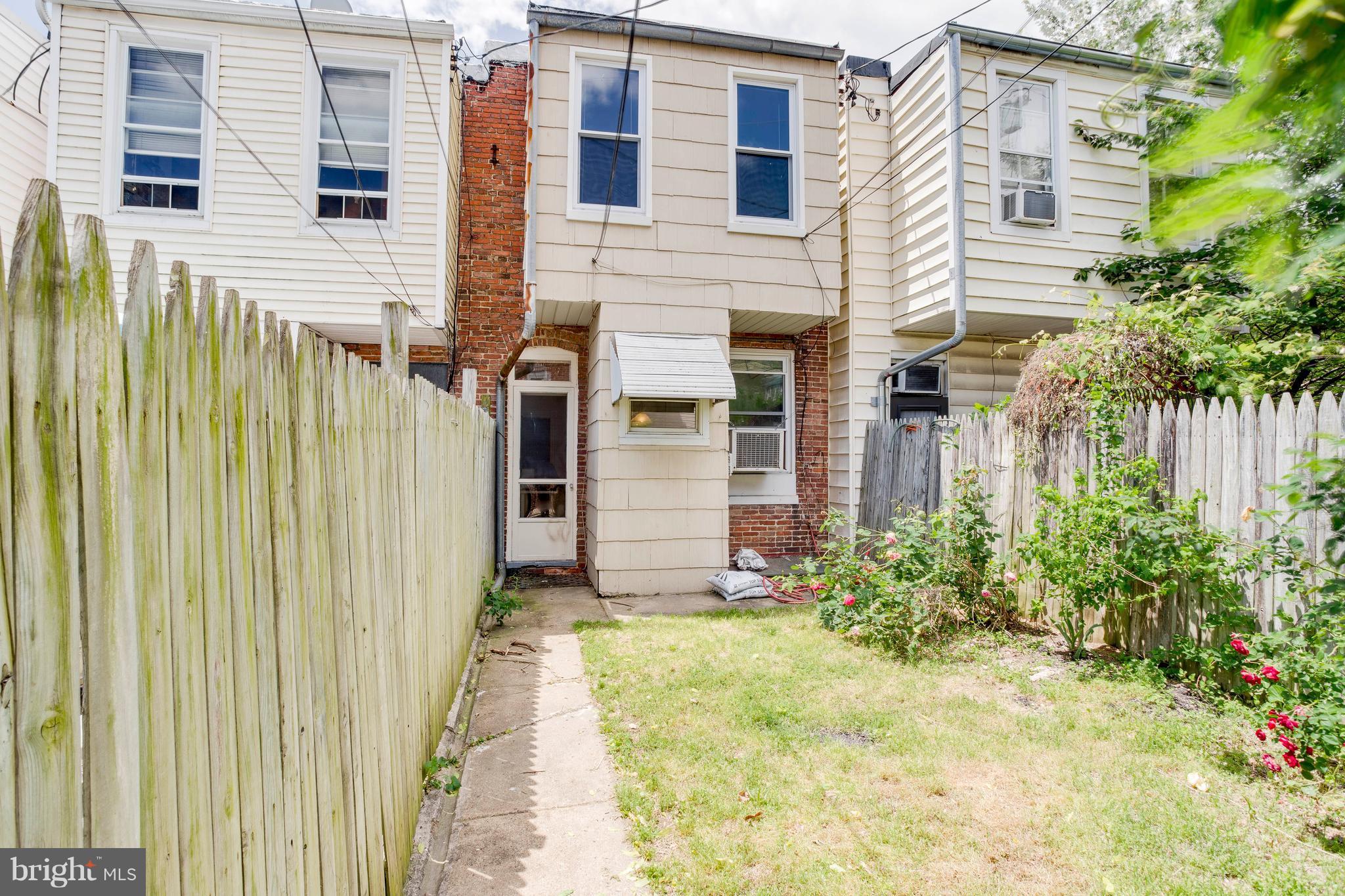 4119 Falls Road Baltimore, MD 21211 - Photo 23 of 23 fenced backyard - perfect for pets