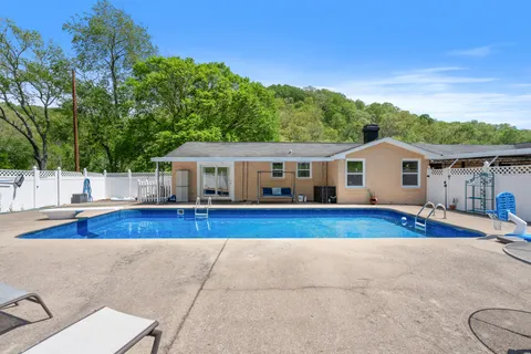 $550,000 | 1142 Indian Springs Road, Pegram, TN 37143