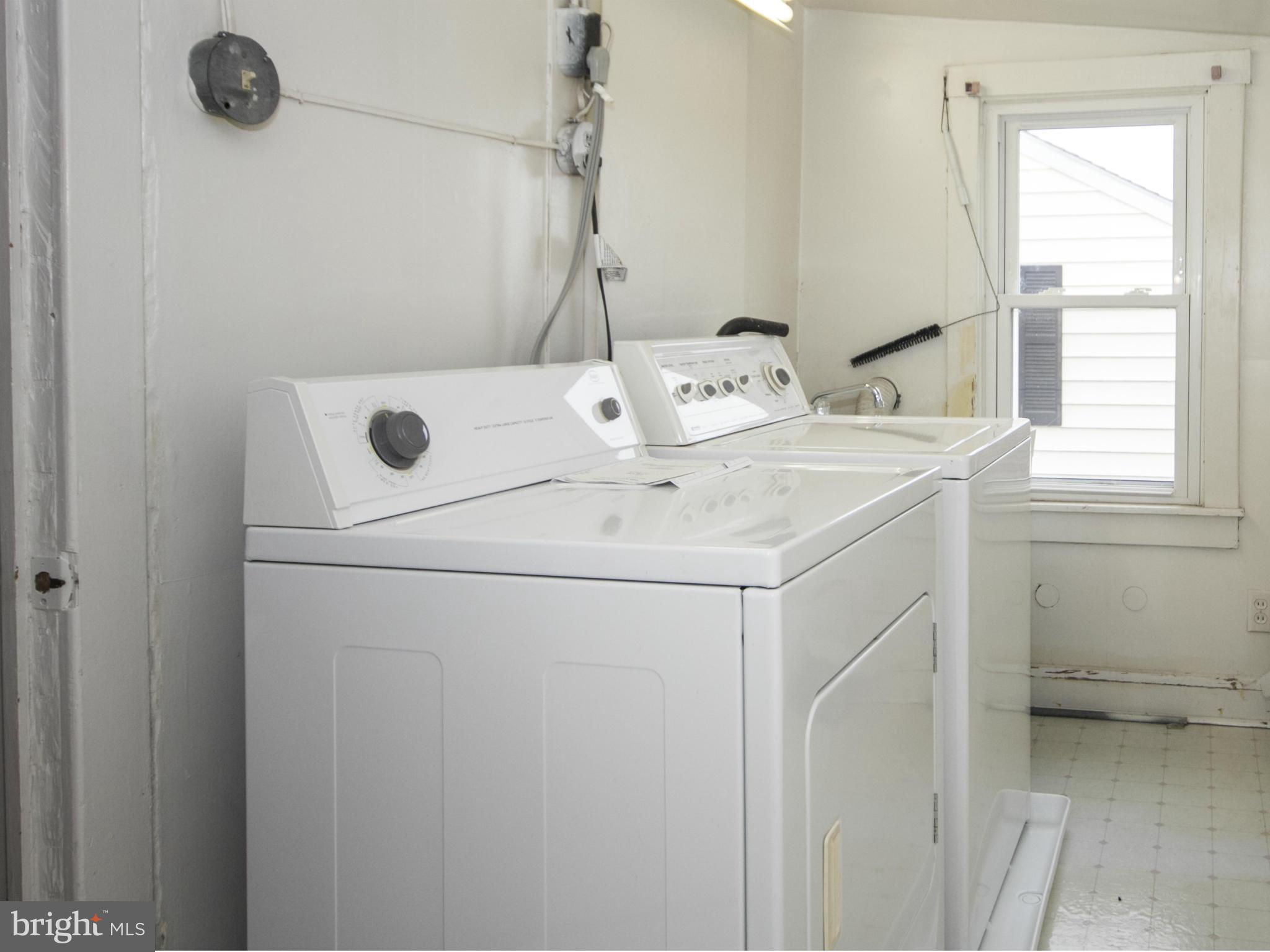 2801 Onyx Road Baltimore, MD 21234 - Photo 14 of 20 Upper Level Laundry