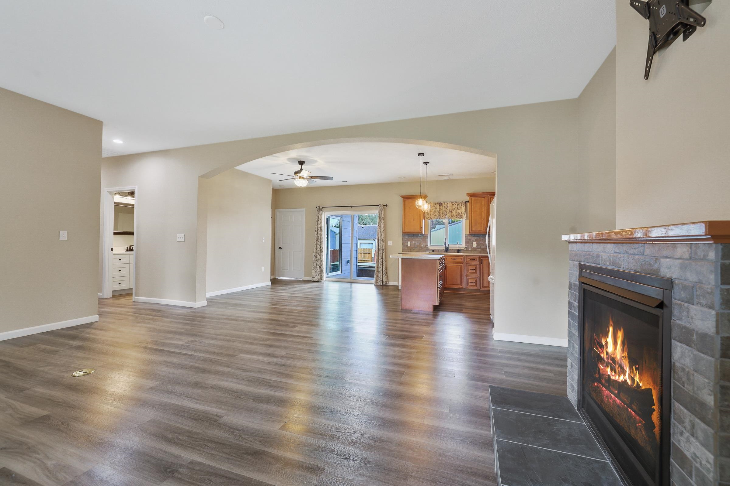 718 South Farr Road Spokane Valley, WA 99206 - Photo 8 of 28 Gallery Image 8