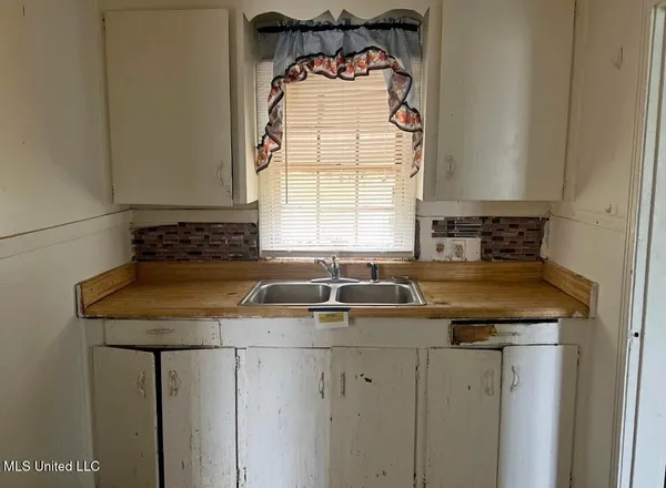 $32,200 | 1939 Belvedere Drive, Jackson, MS 39204